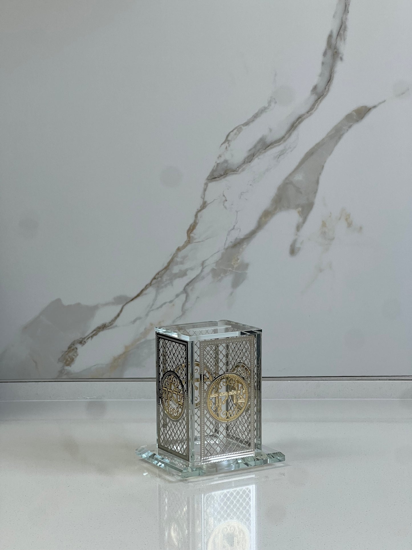 קופת צדקה קריסטל