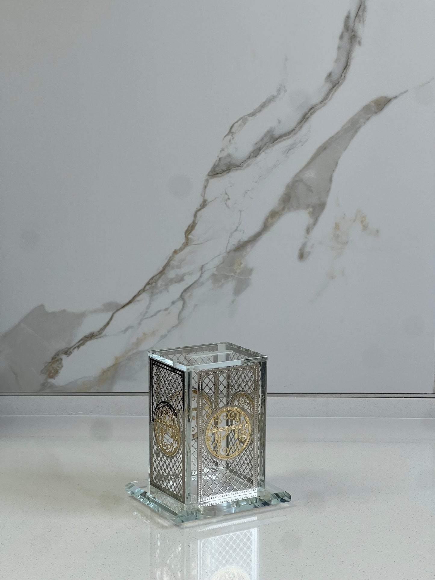 קופת צדקה קריסטל