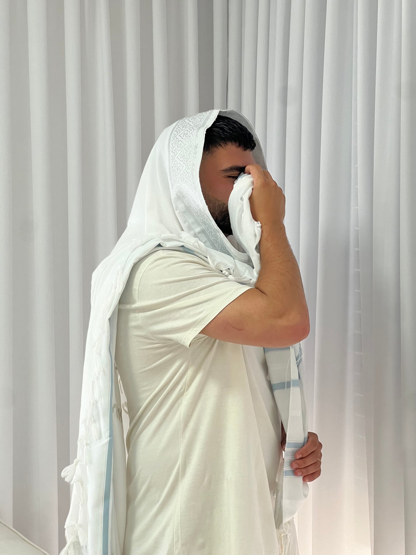 טלית יברכך ה׳